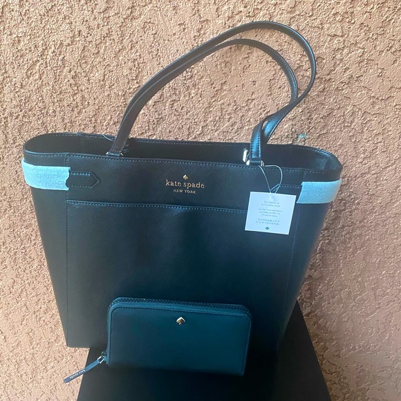 🔥HOST PICK🔥 Kate Spade Staci Laptop Tote & Jae Large Wallet